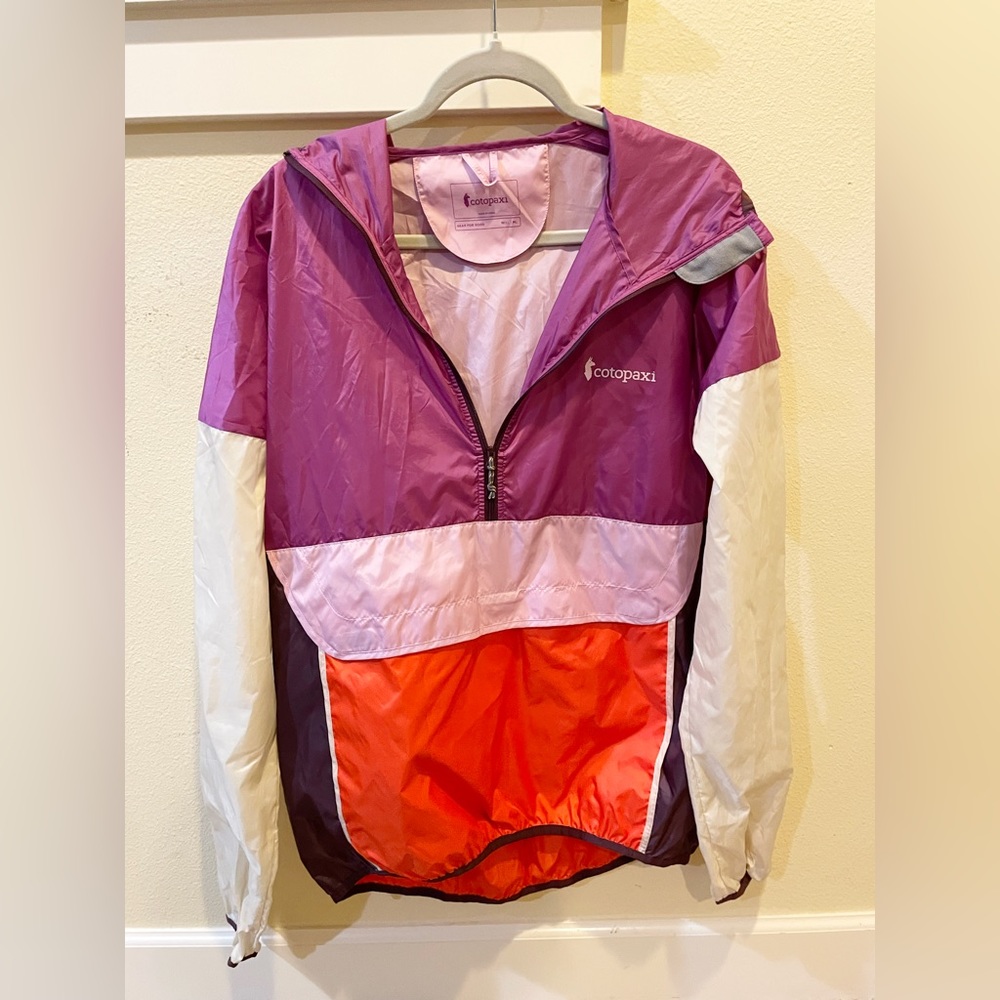 Cotopaxi Teca Half-Zip
Windbreaker